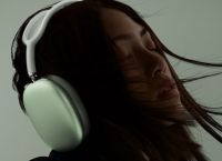 AirPods Max: Αυτά είναι τα νέα ακουστικά της Apple – Πόσο κοστίζουν