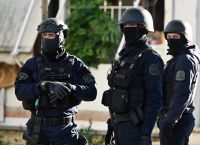 Πανεπιστημιούπολη Ζωγράφου: Επιχείρηση της αστυνομίας στις φοιτητικές εστίες – Έρευνες για ναρκωτικά Πανεπιστημιούπολη Ζωγράφου: Επιχείρηση της αστυνομίας στις φοιτητικές εστίες – Έρευνες για ναρκωτικά
