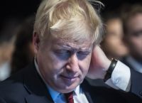 Βρετανία κορωνοϊός: Πιέζουν την κυβέρνηση για άρση περιορισμών