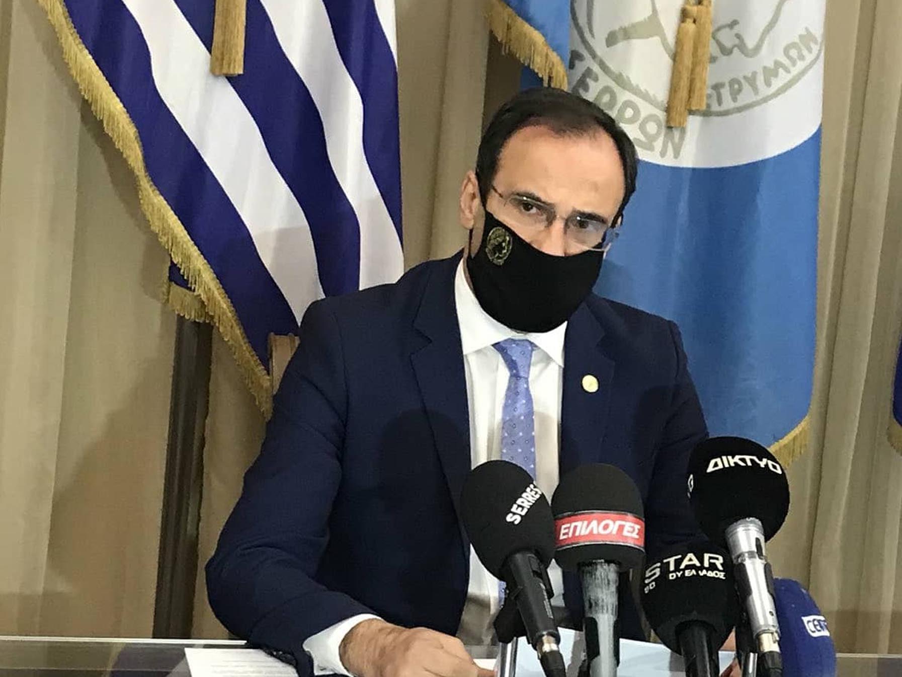 Δήμαρχος στη Βόρεια Ελλάδα αντί για Χριστουγεννιάτικα λαμπάκια δίνει τα χρήματα για 2 ΜΕΘ Covid