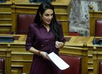 Μιχαηλίδου: Τα μέτρα για την ενίσχυση της αναδοχής