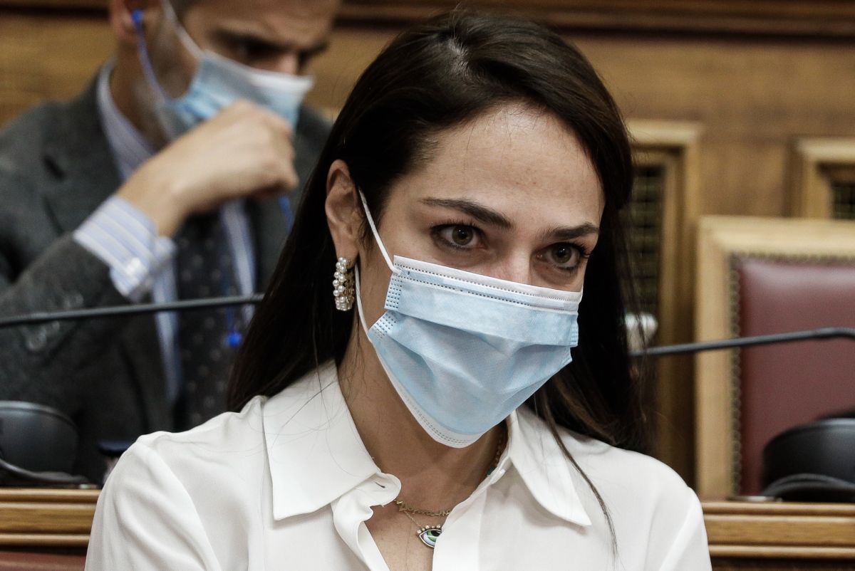 Δόμνα Μιχαηλίδου: Στις αρχές του νέου έτους ο εμβολιασμός στις κλειστές δομές τρίτης ηλικίας και αναπηρίας