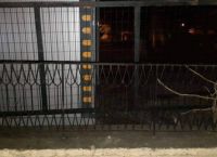 Ωραιόκαστρο: Ρατσιστική επίθεση σε δομή με ασυνόδευτα προσφυγόπουλα – Επιχείρησαν να εισβάλουν με μαχαίρια
