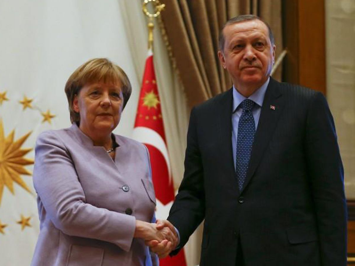 Μέρκελ Ερντογάν: H καγκελάριος χαιρετίζει τα «θετικά μηνύματα» στην Ανατολική Μεσόγειο