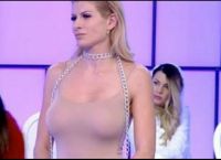 Η Ευρυδίκη Παπαδοπούλου ανέβασε φωτογραφία φορώντας μόνο τα απαραίτητα