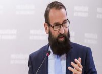 Βρυξέλλες: Αυτός είναι ο ευρωβουλευτής που μετείχε στο σεξουαλικό πάρτι
