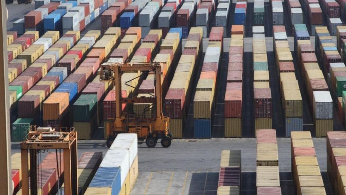 ΕΛΣΤΑΤ: Μειωμένες εισαγωγές και εξαγωγές τον Οκτώβριο