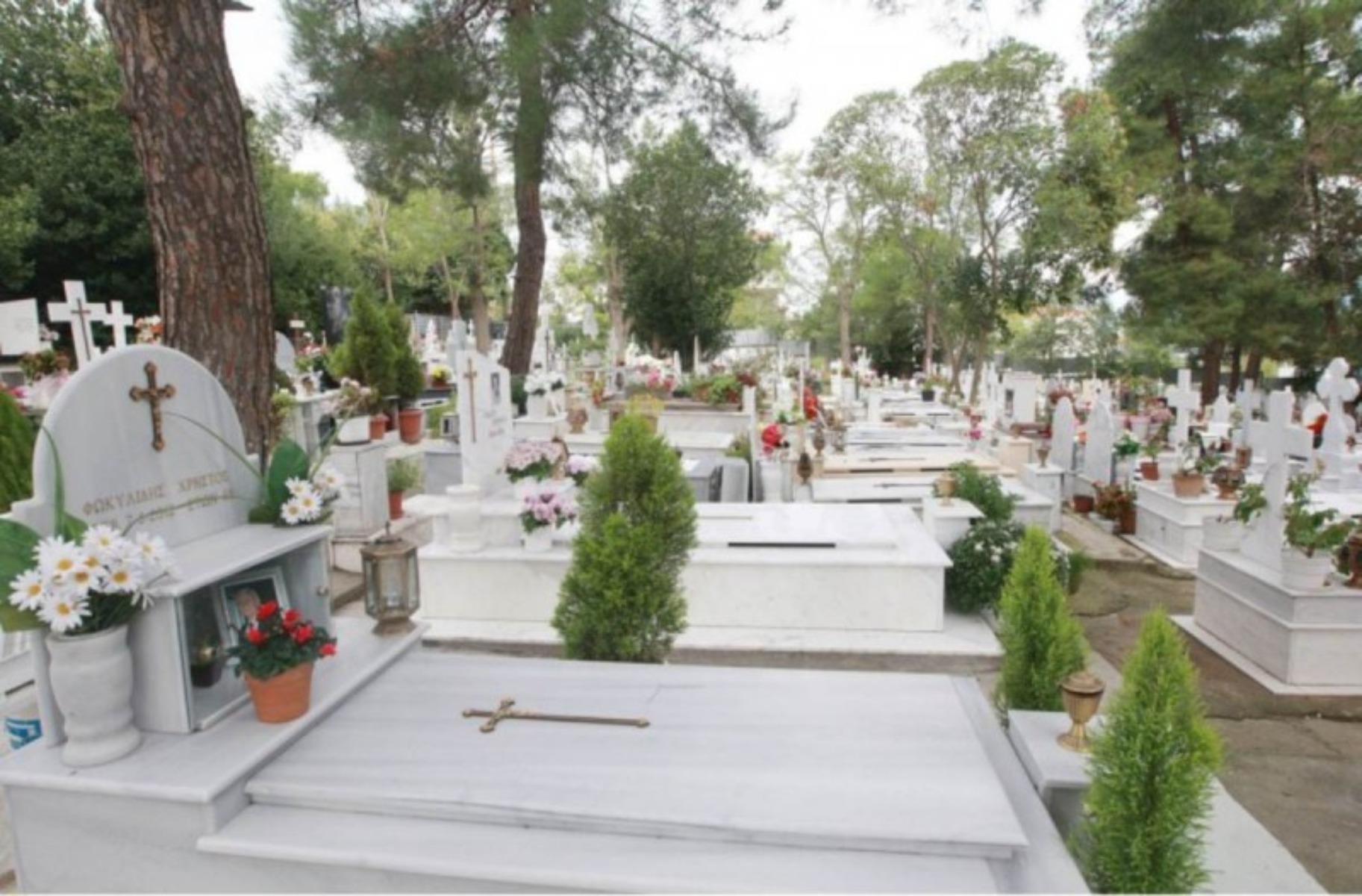 Κάρπαθος νεκροταφείο: Μουσικές και φωτορυθμικά στην γιορτή του Αγίου Νικολάου