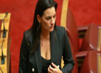 Δύσκολες ώρες για την Όλγα Κεφαλογιάννη Δύσκολες ώρες για την Όλγα Κεφαλογιάννη