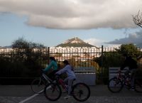 Κορωνοϊός κρούσματα: Στο «κόκκινο» η Αττική – Πού εντοπίζονται οι περισσότερες μολύνσεις