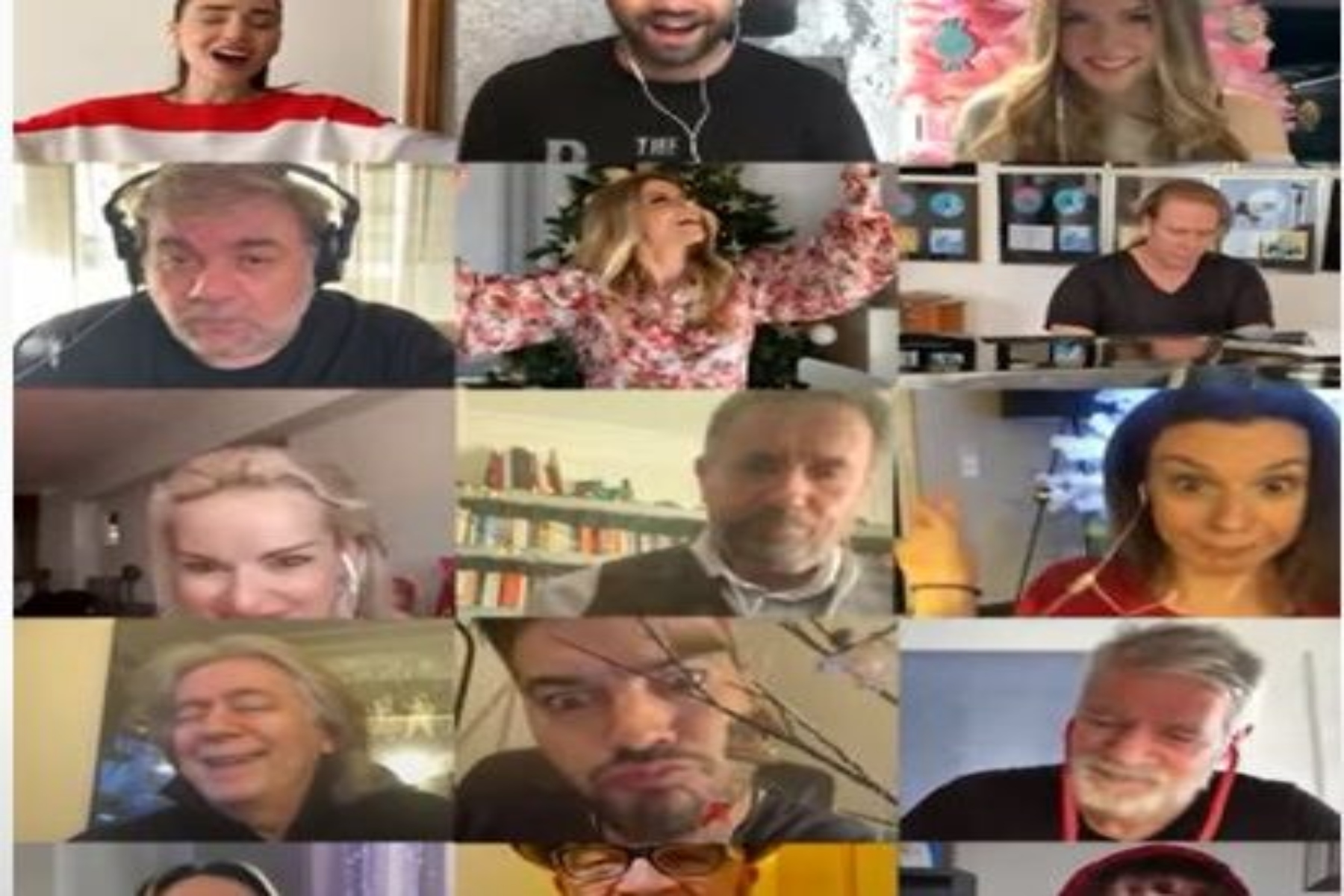 21 Έλληνες καλλιτέχνες λένε τα κάλαντα από το σπίτι τους – Το συγκινητικό μήνυμα