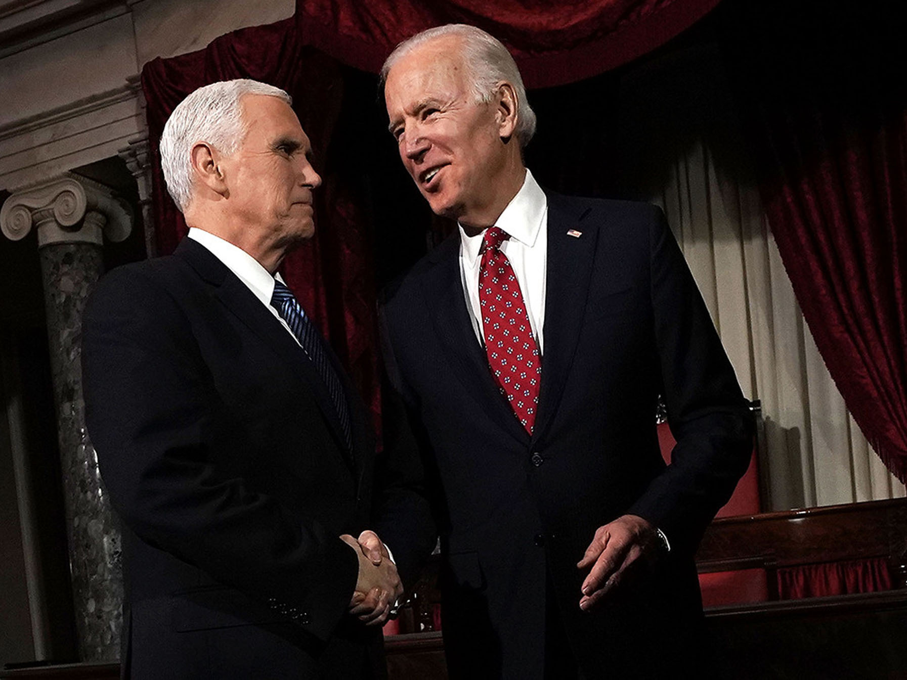 Εμβόλιο Pfizer: Θα το κάνουν δημόσια ο Μάικ Πενς και ο Τζο Μπάιντεν