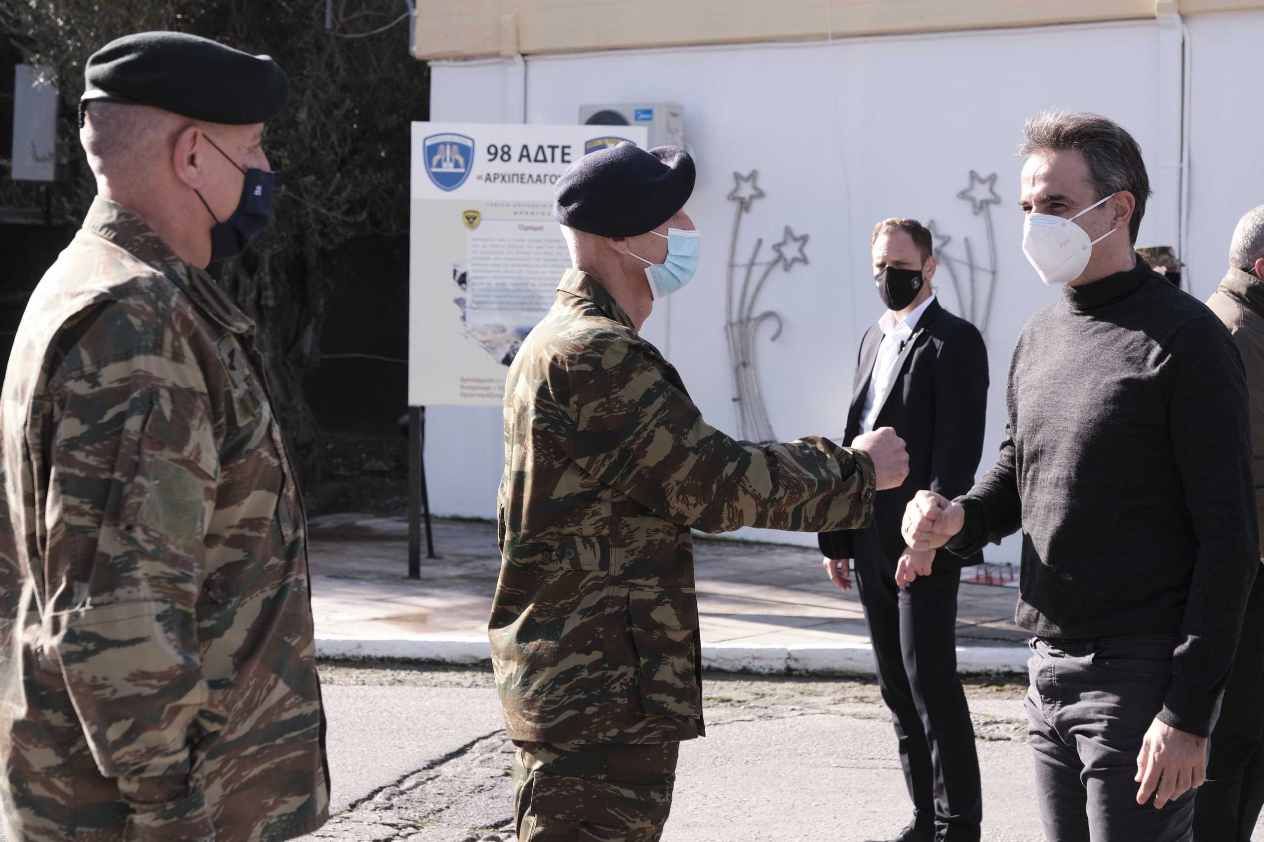 Κυριάκος Μητσοτάκης Λέσβος: Να «θωρακίσουμε» τις Ένοπλες Δυνάμεις