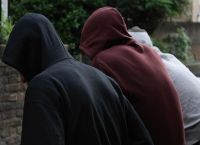 Ασέλγεια Θεσσαλονίκη: Επτά ανήλικοι συνελήφθησαν για σεξουαλική επίθεση σε 14χρονη Ασέλγεια Θεσσαλονίκη: Επτά ανήλικοι συνελήφθησαν για σεξουαλική επίθεση σε 14χρονη