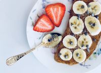 Σάντουιτς με φυστικοβούτυρο: Το αγαπημένο σνακ μικρών και μεγάλων – Ανάμεσά τους και ο Έλβις Πρίσλεϊ