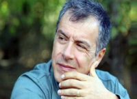 Σταύρος Θεοδωράκης για το εμβόλιο: «Μαζί σου Τσιόδρα» Σταύρος Θεοδωράκης για το εμβόλιο: «Μαζί σου Τσιόδρα»