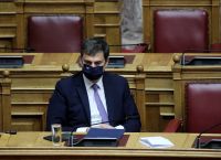 ΣΥΡΙΖΑ Θεοχάρης: Έντονη αντιπαράθεση για τον τουρισμό