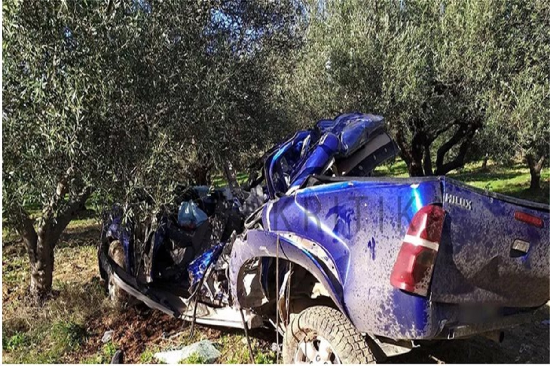 Τραγωδία στο Ηράκλειο: Νεκρός 16χρονος σε τροχαίο – Έπεσε με αγροτικό σε ελιά
