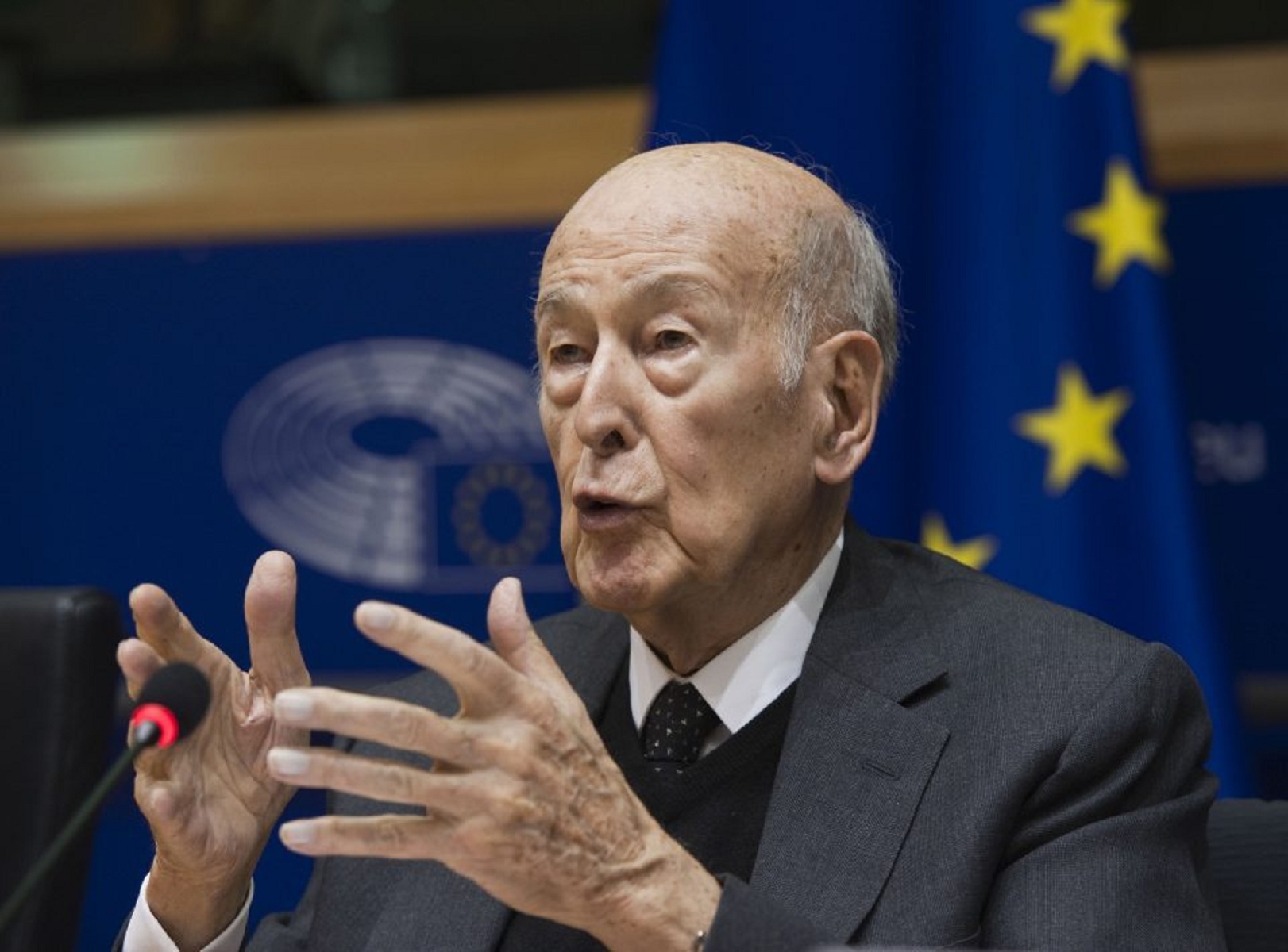 Βαλερί Ζισκάρ Ντ’ Εστέν: Ο «μεγάλος Ευρωπαίος» δεν βρίσκεται πια ανάμεσά μας