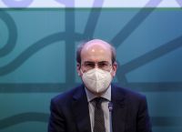 Χατζηδάκης: Δύο μήνες παράταση θα πάρουν τα επιδόματα ανεργίας Χατζηδάκης: Δύο μήνες παράταση θα πάρουν τα επιδόματα ανεργίας