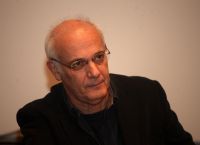 Κιμούλης: «Δεν την κλώτσησα, δεν κάνω πίσω στη μήνυση – Eίναι της μόδας οι καταγγελίες τύπου Μπεκατώρου»