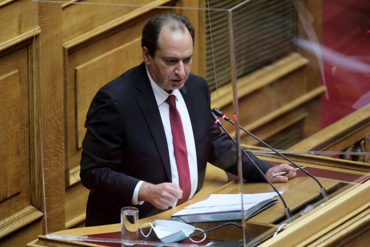 Σπίρτζης για σχέδιο Χρυσοχοΐδη: «Απόλυτη χειραγώγηση της κοινωνίας, με αντισυνταγματικές σύγχρονες μεθόδους»