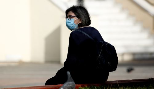 Κορωνοϊός επιπτώσεις: Ένας στους 10 ταλαιπωρείται οκτώ μήνες μετά