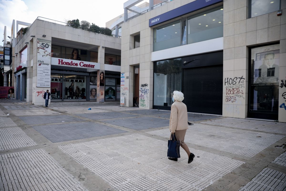 Νέα μέτρα: «Το λιανεμπόριο δεν μπορεί να ανοιγοκλείνει κατά βούληση» λέει ο Εμπορικός Σύλλογος Αθηνών