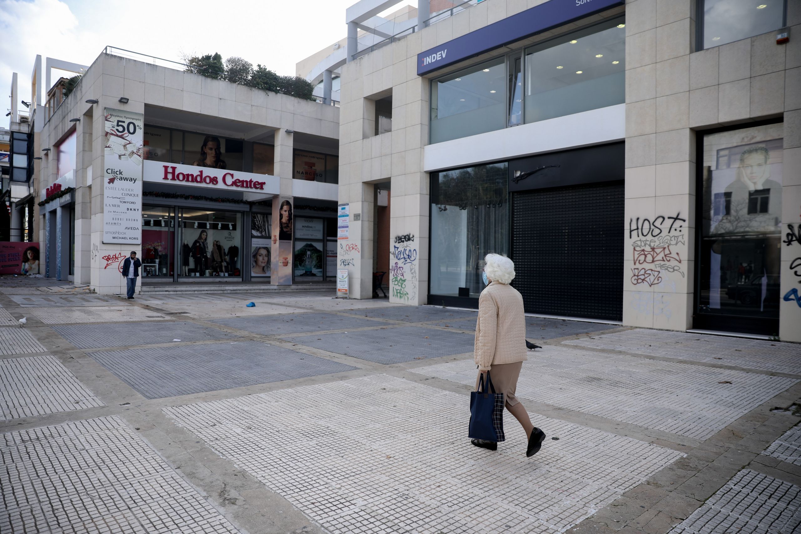 Νέα μέτρα: «Το λιανεμπόριο δεν μπορεί να ανοιγοκλείνει κατά βούληση» λέει ο Εμπορικός Σύλλογος Αθηνών