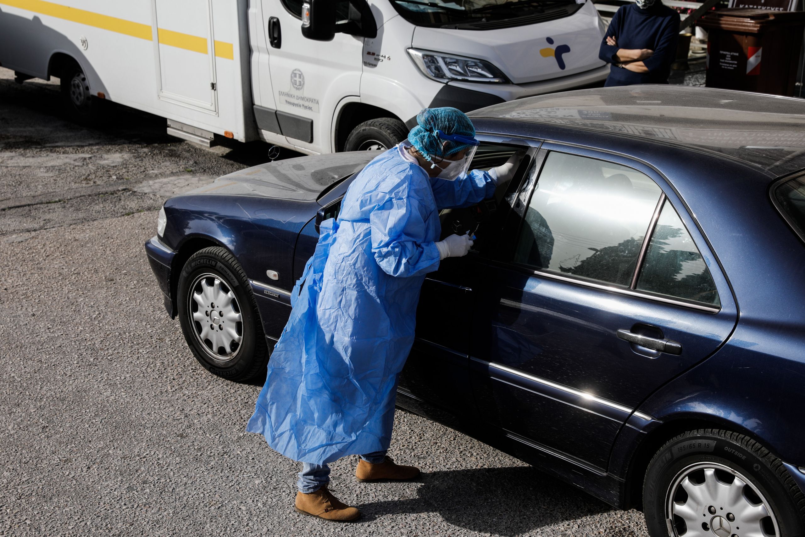 Lockdown Ελλάδα: Μεγάλη η ανησυχία για την Αττική – Άνοιξε η πλατφόρμα για τους εμβολιασμούς