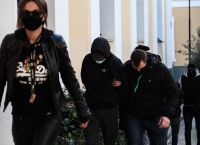 Ξυλοδαρμός σταθμάρχη: Ελεύθεροι με περιοριστικούς όρους οι δύο ανήλικοι Ξυλοδαρμός σταθμάρχη: Ελεύθεροι με περιοριστικούς όρους οι δύο ανήλικοι