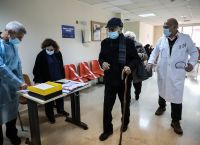 Εμβολιασμοί Ελλάδα: Ανοίγουν σήμερα τα ραντεβού όσων είναι 80 με 84 – Πώς θα εμβολιαστούν στα νησιά Εμβολιασμοί Ελλάδα: Ανοίγουν σήμερα τα ραντεβού όσων είναι 80 με 84 – Πώς θα εμβολιαστούν στα νησιά