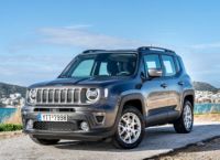 Jeep: Τα νέα της μοντέλα Compass και Renegade κλέβουν τις εντυπώσεις Jeep: Τα νέα της μοντέλα Compass και Renegade κλέβουν τις εντυπώσεις