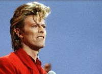 David Bowie: Εκδήλωση για καλό σκοπό με αφορμή τα γενέθλια του David Bowie: Εκδήλωση για καλό σκοπό με αφορμή τα γενέθλια του
