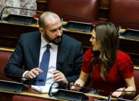 Έφη Αχτσιόγλου: Έγκυος η βουλευτής του ΣΥΡΙΖΑ Έφη Αχτσιόγλου: Έγκυος η βουλευτής του ΣΥΡΙΖΑ