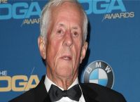 Πέθανε σε ηλικία 79 ετών ο σκηνοθέτης του Τζέιμς Μποντ