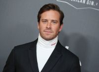 Armie Hammer: Αποχωρεί από το «Shotgun Wedding» Armie Hammer: Αποχωρεί από το «Shotgun Wedding»
