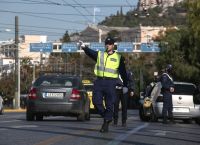 Παραβάσεις μέτρων: 1.172 πρόστιμα και 6 συλλήψεις Παραβάσεις μέτρων: 1.172 πρόστιμα και 6 συλλήψεις
