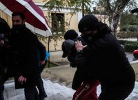 Επίθεση στο μετρό: Για απόπειρα ανθρωποκτονίας κατά συναυτουργία κατηγορούνται οι δύο ανήλικοι Επίθεση στο μετρό: Για απόπειρα ανθρωποκτονίας κατά συναυτουργία κατηγορούνται οι δύο ανήλικοι