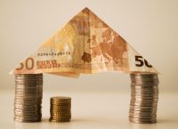Μικρομεσαία επιχείρηση: Ξεκινούν οι αιτήσεις για επιδότηση τόκων δανείων Μικρομεσαία επιχείρηση: Ξεκινούν οι αιτήσεις για επιδότηση τόκων δανείων
