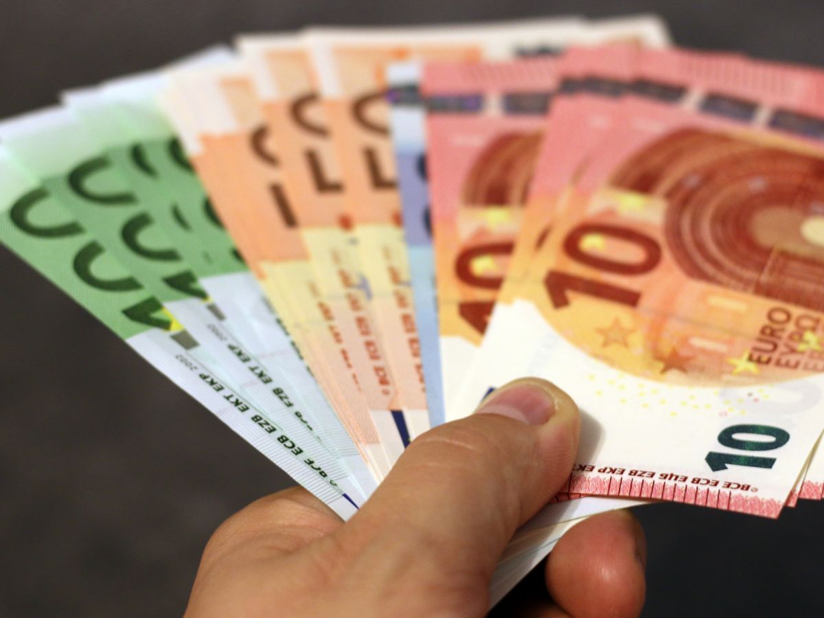 ΟΑΕΔ: Ξεκινούν πληρωμές για την παράταση επιδομάτων ανεργίας