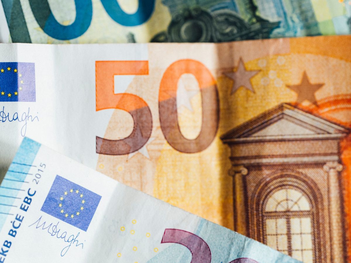 Ελάχιστο εγγυημένο εισόδημα: Ποιες οι προϋποθέσεις υπαγωγής