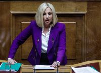Φώφη Γεννηματά: Η κυβέρνηση εμπαίζει τους συνταξιούχους Φώφη Γεννηματά: Η κυβέρνηση εμπαίζει τους συνταξιούχους