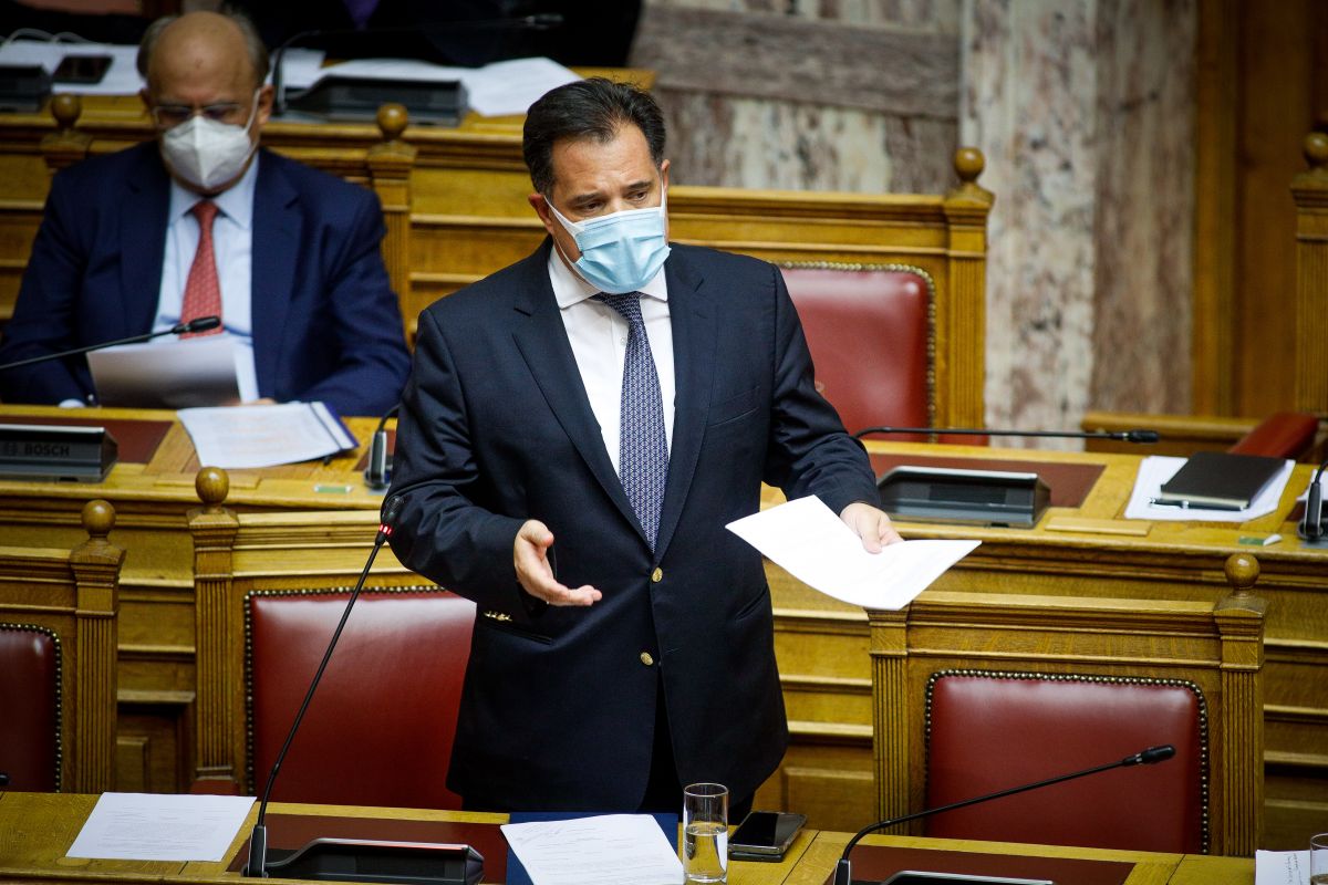 Δήλωση Γεωργιάδη για άνοιγμα της εστίασης – Πότε το υπολογίζει