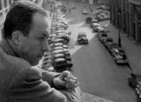 Albert Camus: Να πιω καφέ ή να αυτοκτονήσω Albert Camus: Να πιω καφέ ή να αυτοκτονήσω