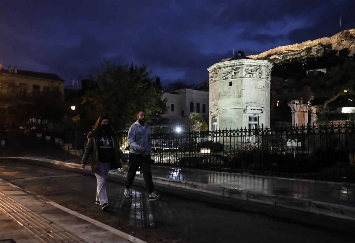 Ελλάδα κορωνοϊός: 231 νέα κρούσματα σε Αττική – 125 Θεσσαλονίκη