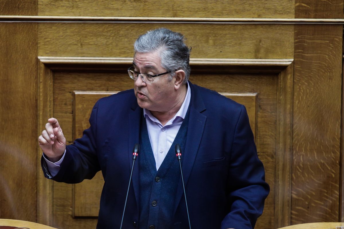 Κουτσούμπας: Το ΚΚΕ βρίσκεται στο πλευρό των εκπαιδευτικών