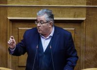 Κουτσούμπας: Το ΚΚΕ βρίσκεται στο πλευρό των εκπαιδευτικών Κουτσούμπας: Το ΚΚΕ βρίσκεται στο πλευρό των εκπαιδευτικών