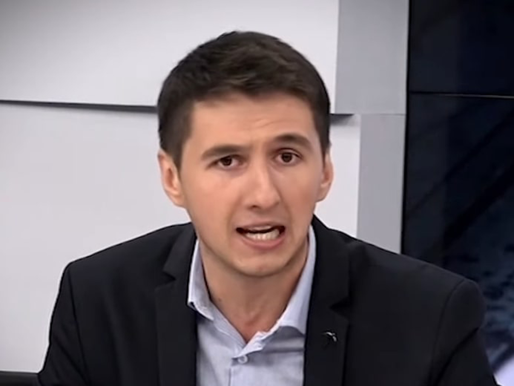 Νομοσχέδιο για συναθροίσεις Κριθαρίδης: Μεθοδεύουν το τελειωτικό χτύπημα στο δικαίωμα για διαδήλωση