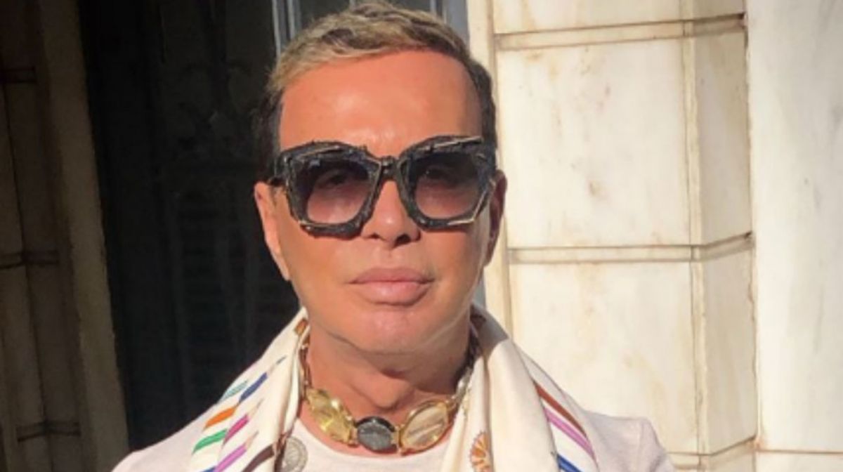 Λάκης Γαβαλάς: Η απίθανη απάντησή του για το αν είναι άνδρας, γκέι ή κάτι άλλο